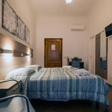 בית הארחה Foresteria Valdese Di פירנצה